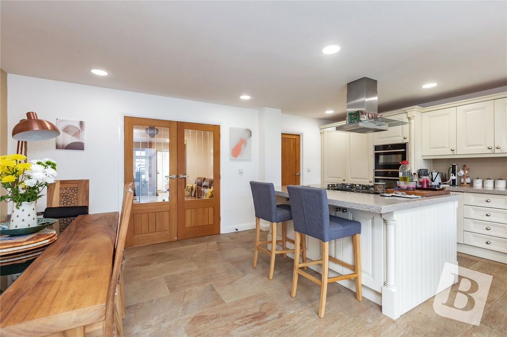 Property photo 2 of 17 Kitchen/Diner