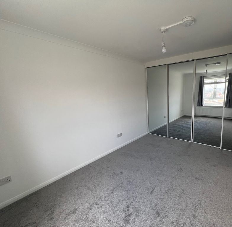 Property photo 2 of 7 Front