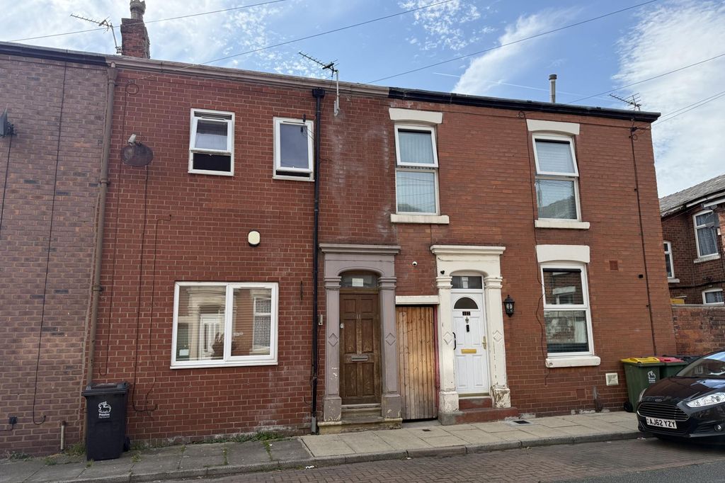 Property photo 1 of 1