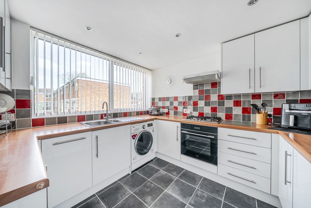 Property photo 2 of 20 1-69E1c67c2d5B6-1...