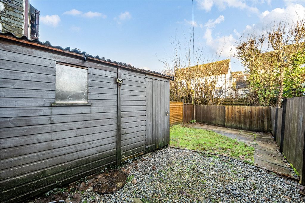 Property photo 2 of 8 Picture No. 22