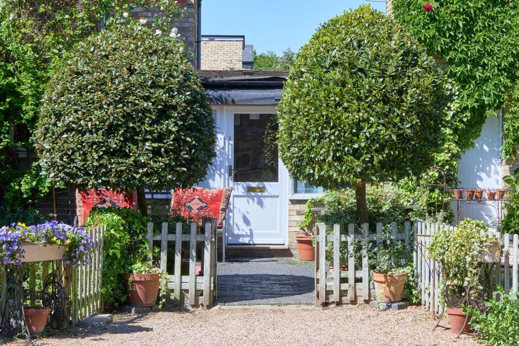Additional image 35 of 10 bed terraced house for saleVictoria Road, Cambridge CB4