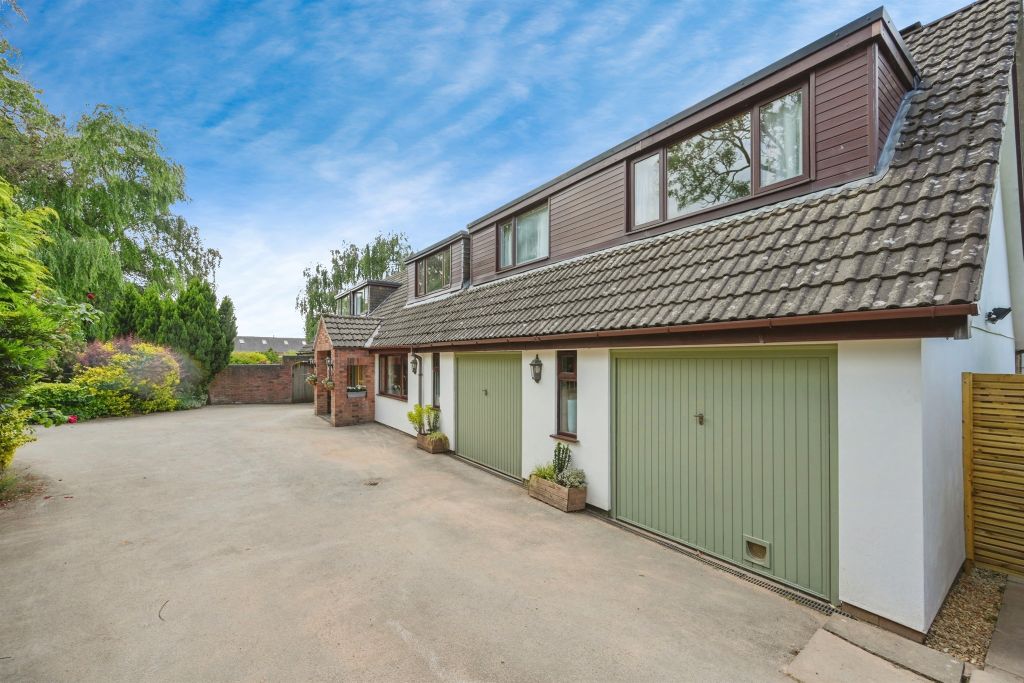 Property photo 3 of 31