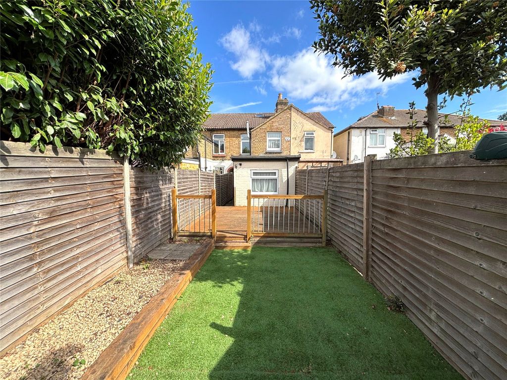 Property photo 3 of 12 Picture No. 31