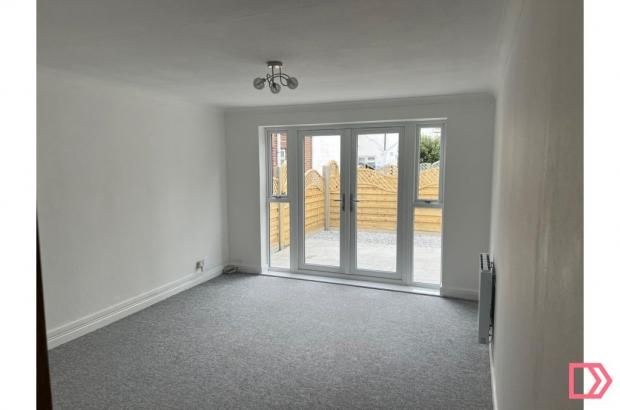Property photo 1 of 10 13 Beechlands Picure