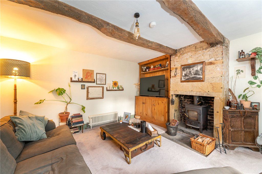 Property photo 2 of 27 Living Room