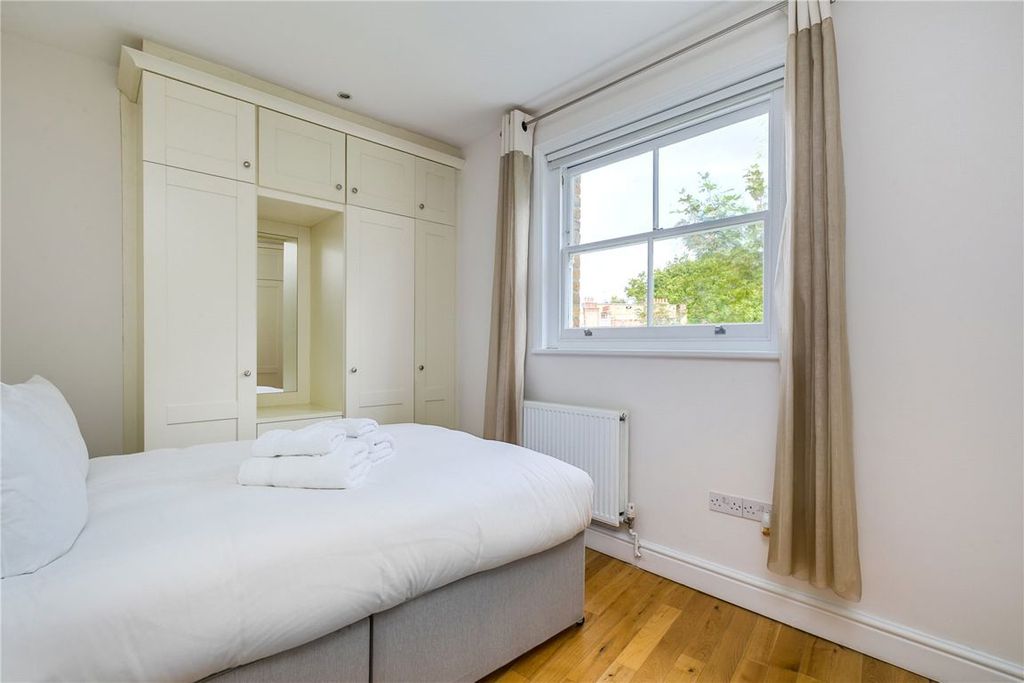 Property photo 3 of 6