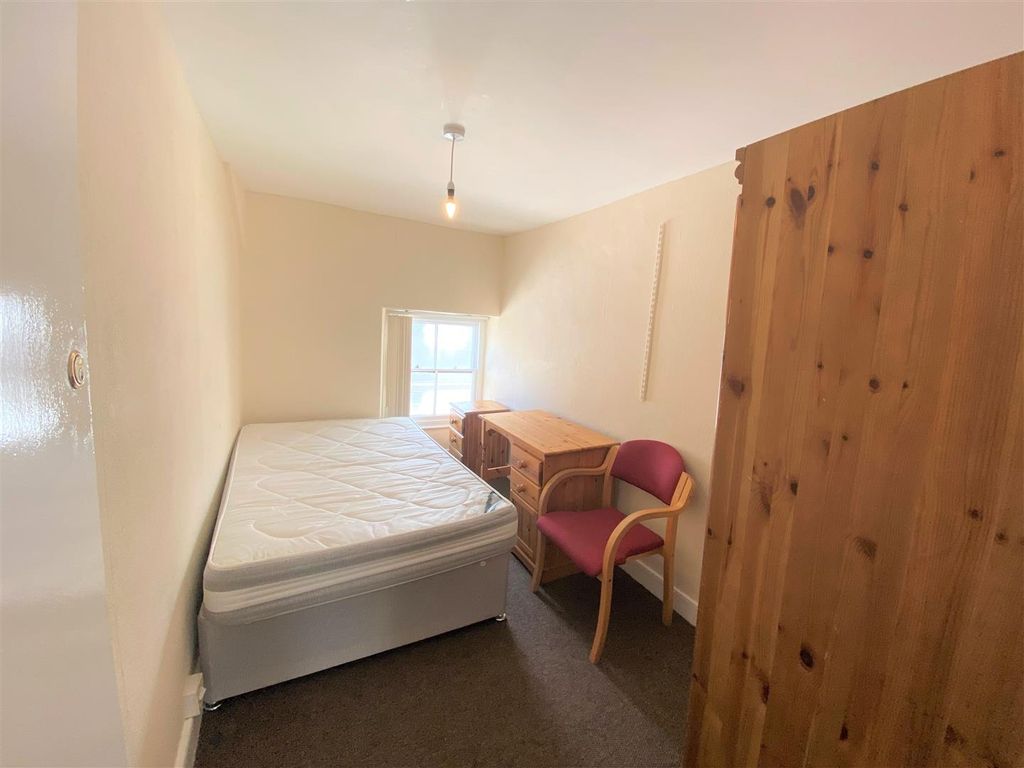 Property photo 1 of 7 B5.Jpg