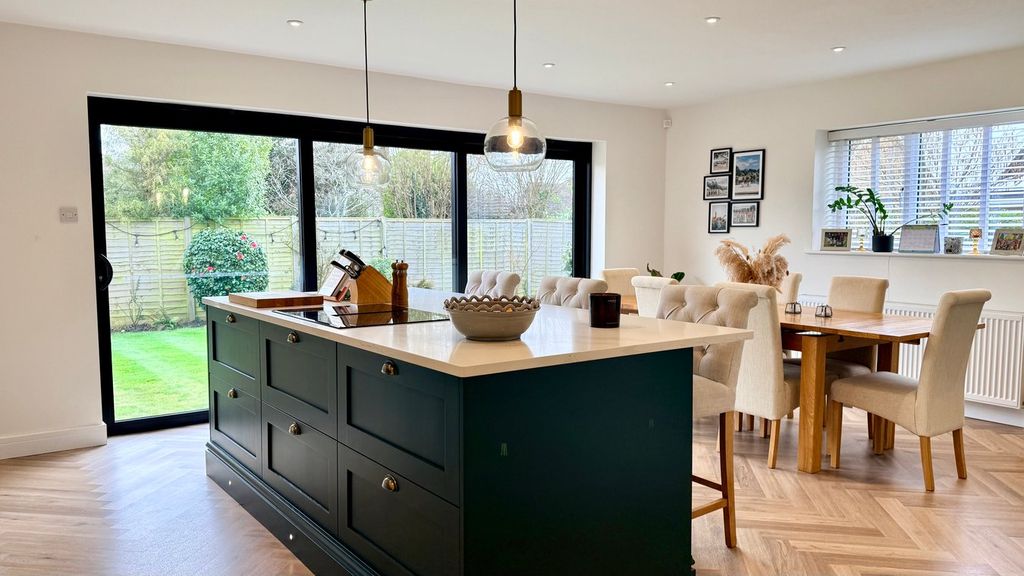 Property photo 2 of 24