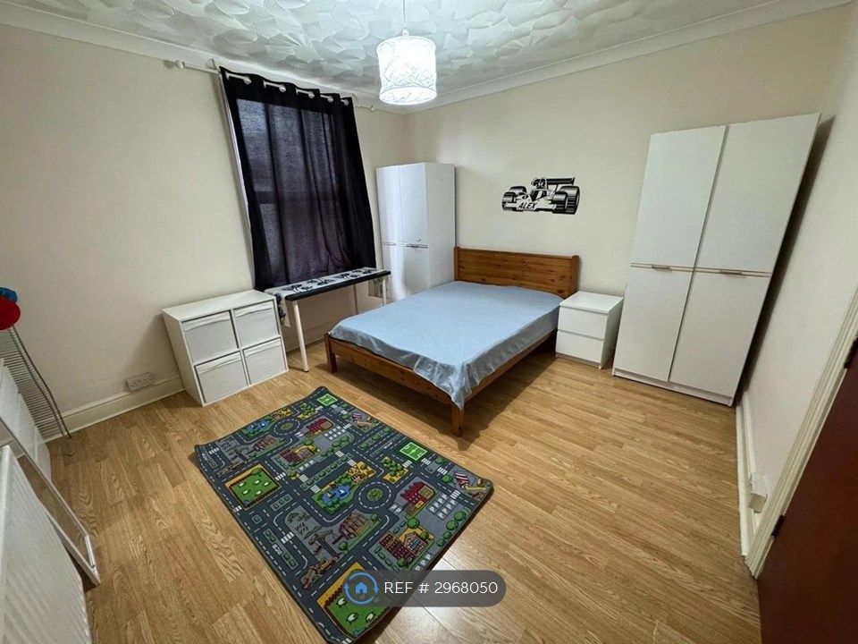 Property photo 2 of 5