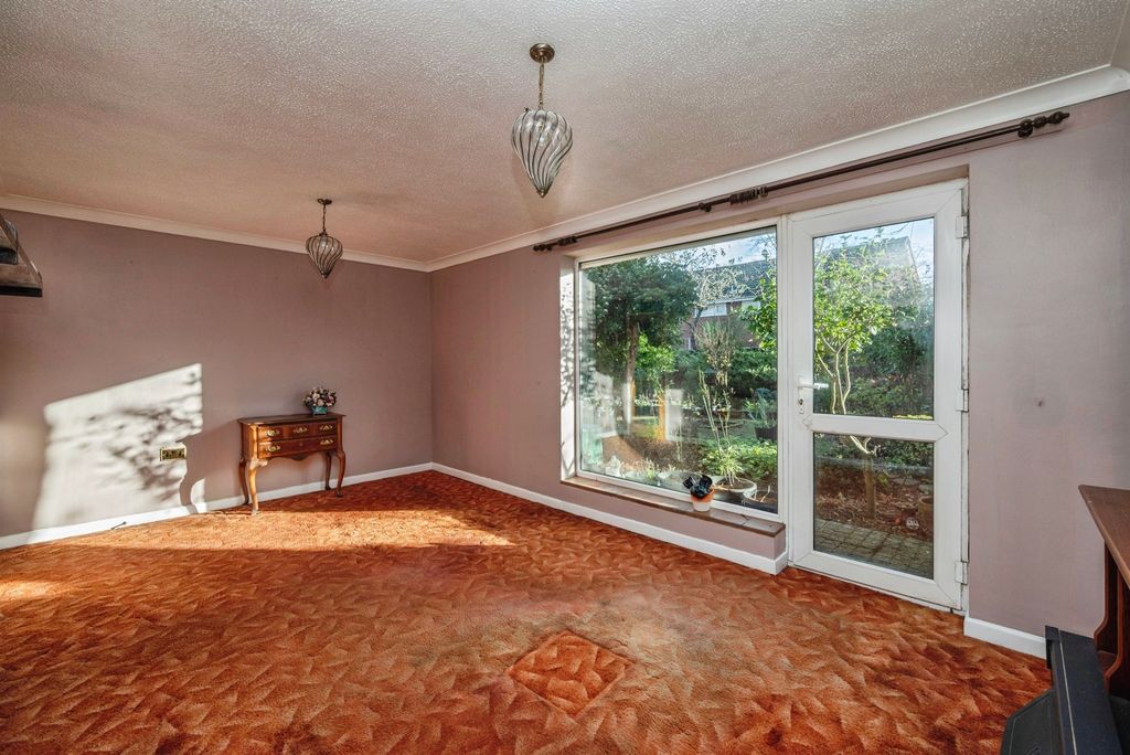 Property photo 3 of 15