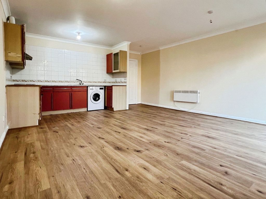 Property photo 2 of 6