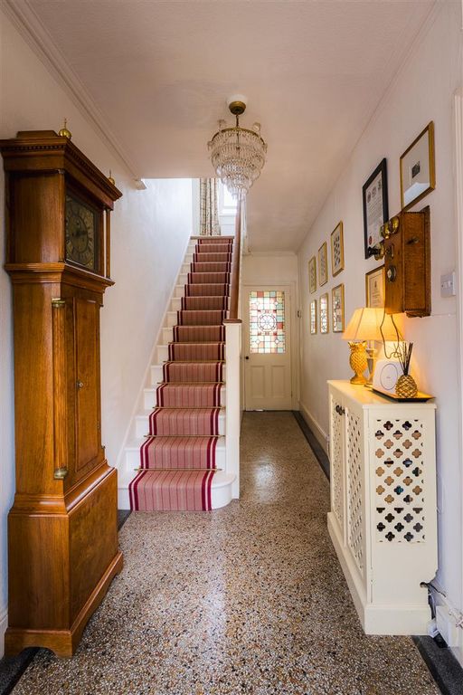 Property photo 3 of 19 2025-09-24-J3145-Eves-0103-Hdr.Jpg