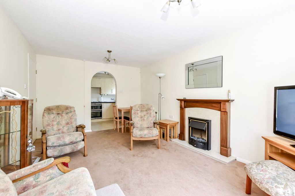 Property photo 3 of 15