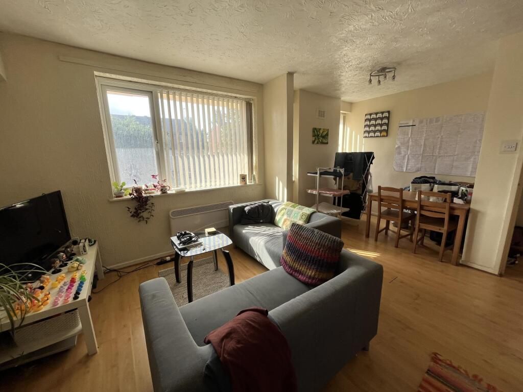 Property photo 1 of 4