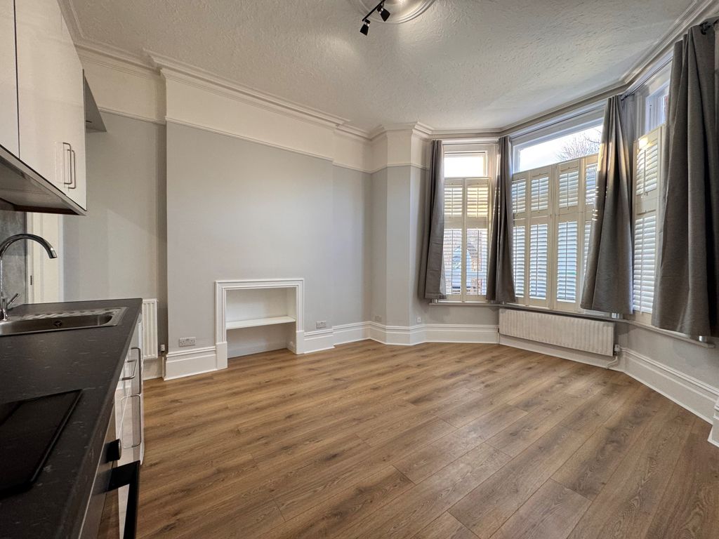 Property photo 1 of 4