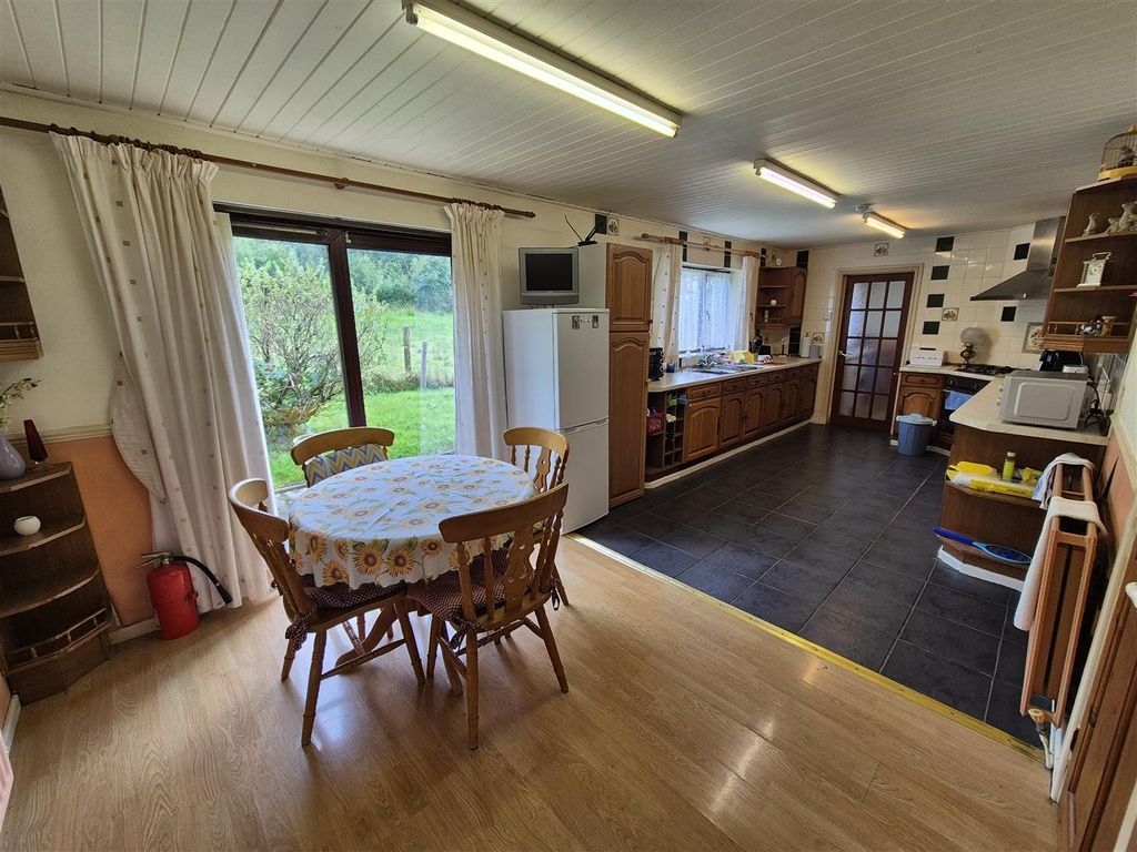 Property photo 3 of 14 Open Plan Kitchen And Dining Area