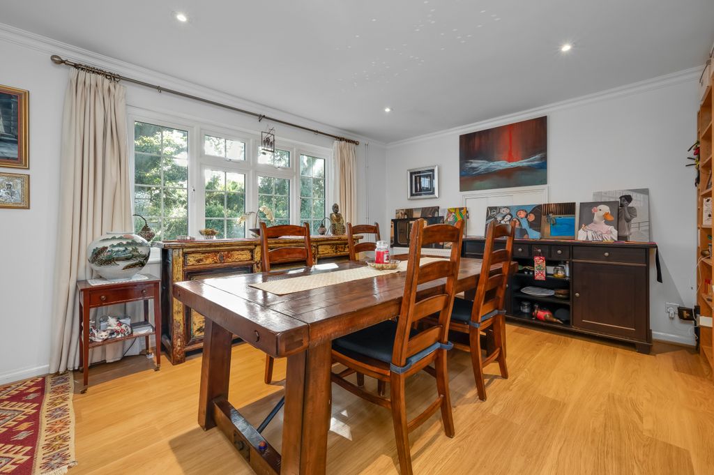 Property photo 3 of 15 21 Marrowells 05