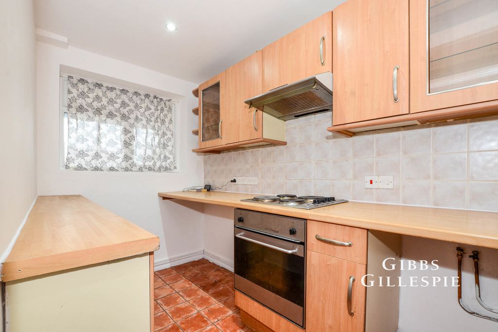 Property photo 3 of 13 Pbox-Img.Jpg