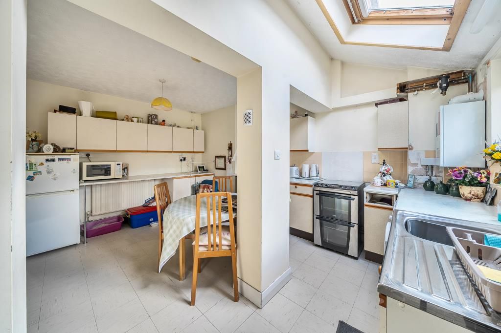 Property photo 3 of 20 Kitchen/Dining Room