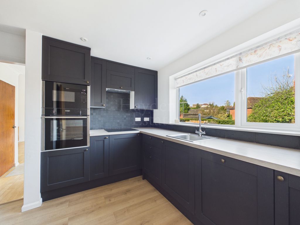 Property photo 3 of 12 Cam02904G0-Pr0159-Still007.Jpg