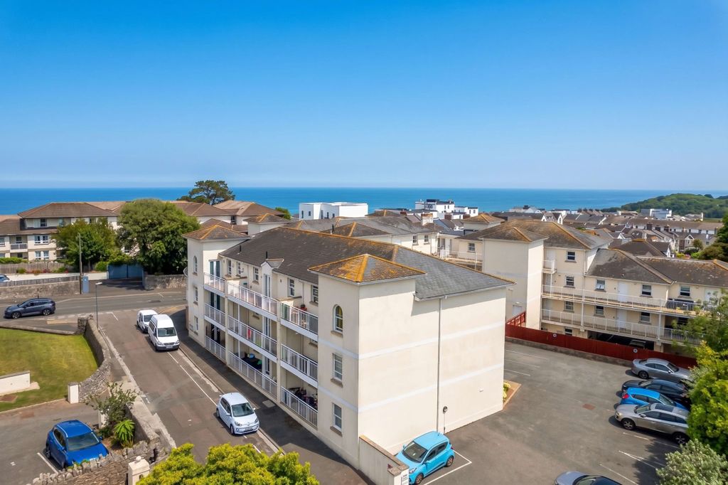 Property photo 1 of 16 Stone's Throw From Babbacombe Downs