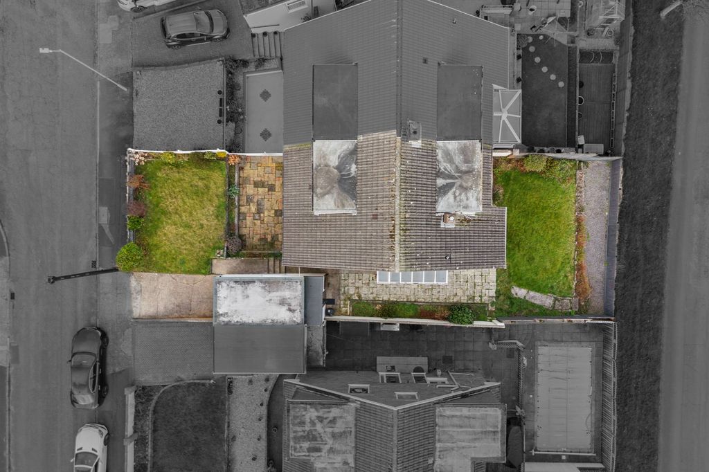 Property photo 3 of 28