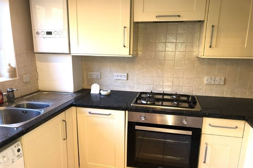 Property photo 2 of 13 Kitchen