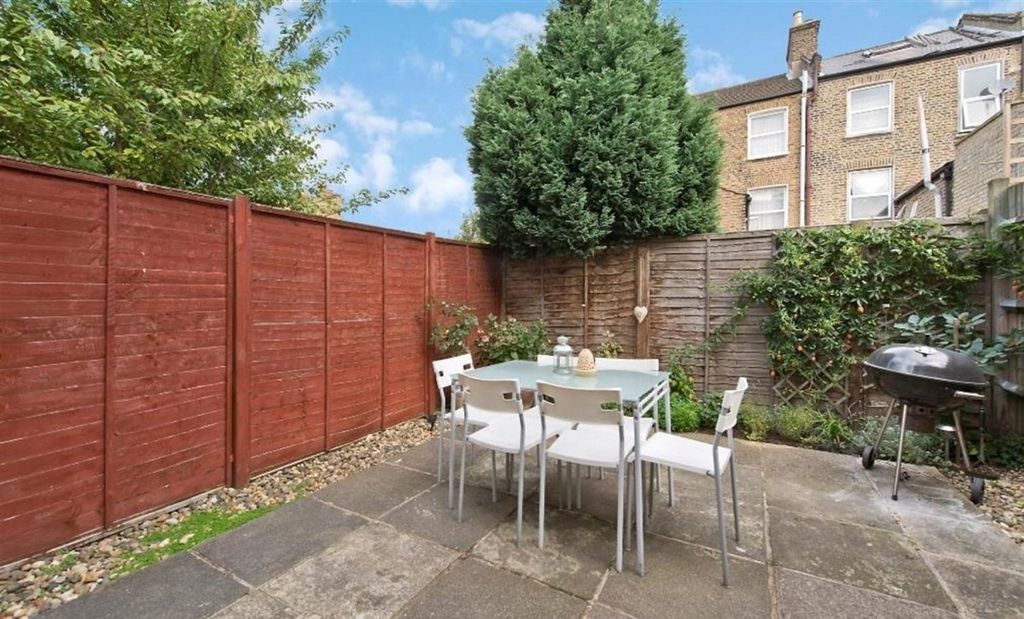 Property photo 3 of 6 6