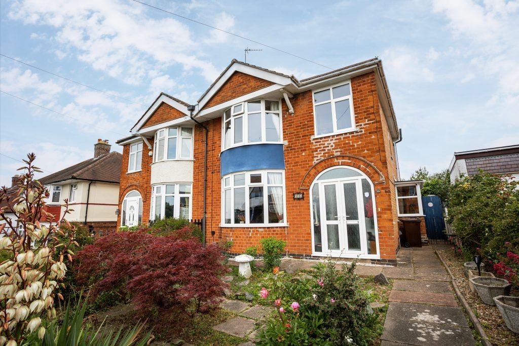 Property photo 1 of 35