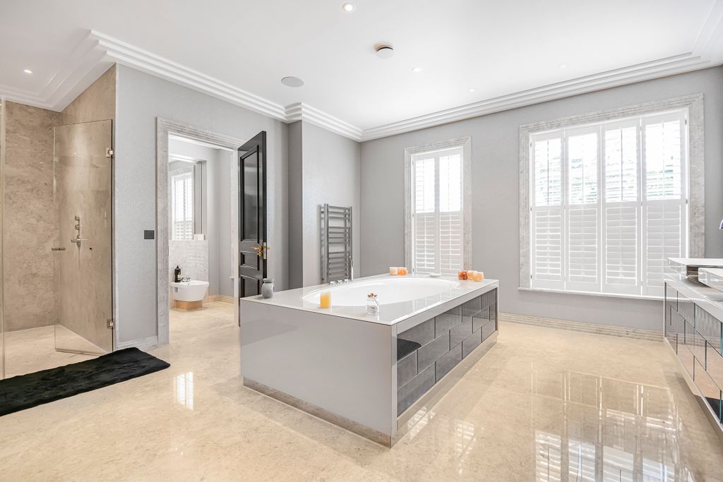 Additional image 12 of 8 bed property for saleAbbots Drive, Virginia Water, Surrey GU25