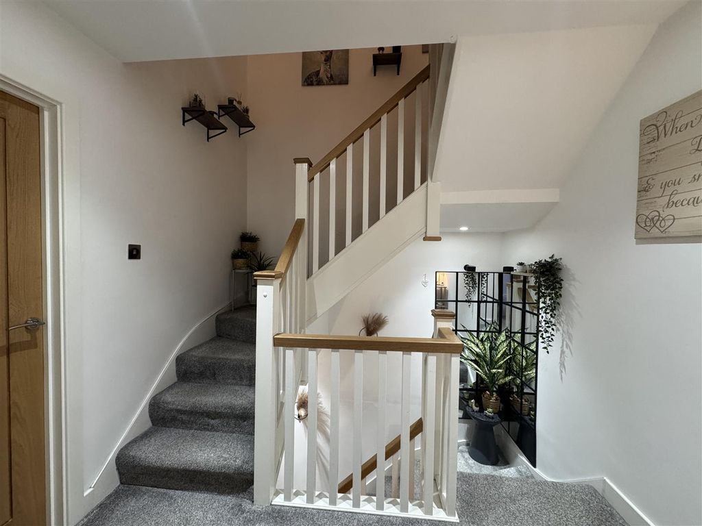 Property photo 2 of 14 Img_1729.Jpeg