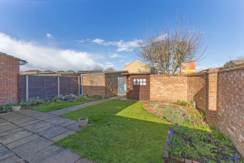 Property photo 3 of 25