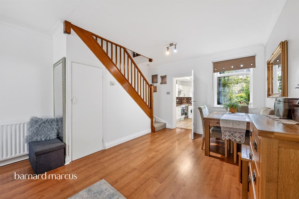 Property photo 1 of 29