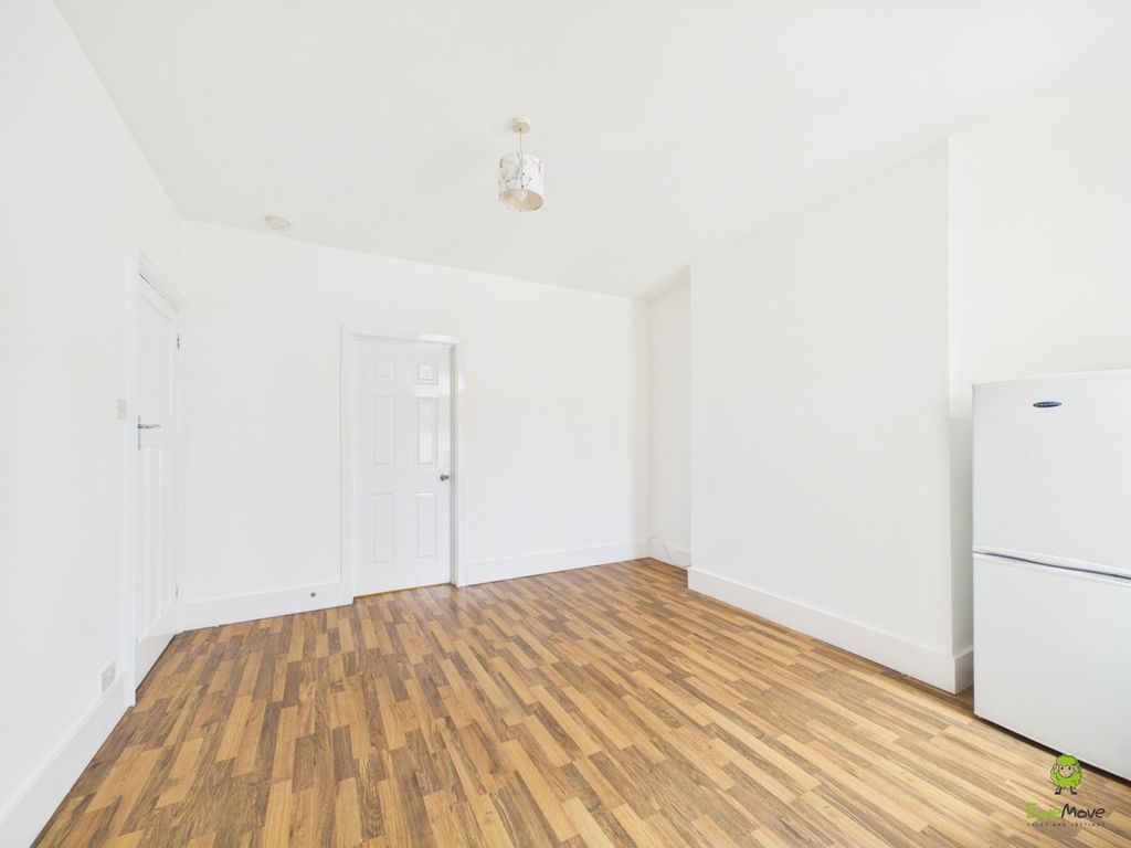 Property photo 3 of 14 Presented By Kevin At Ewemove Abbeywood And Belved