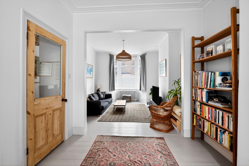 Property photo 3 of 24