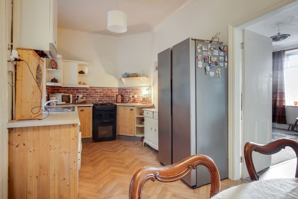 Property photo 3 of 22 3B