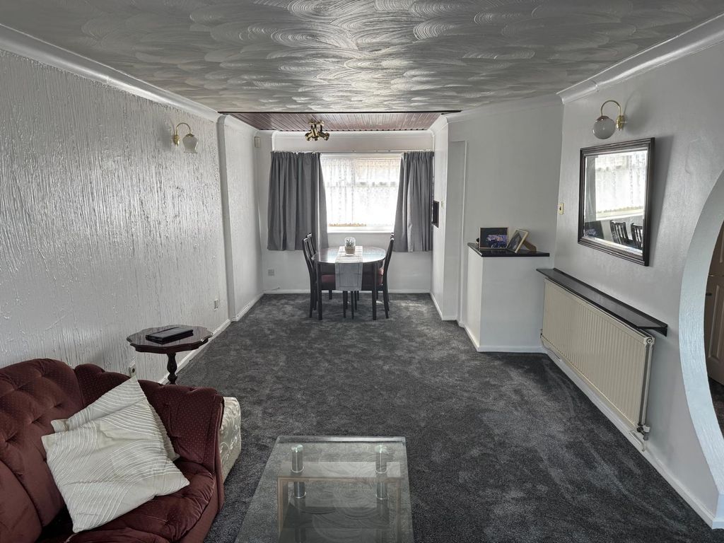 Property photo 2 of 13 Picture No. 02