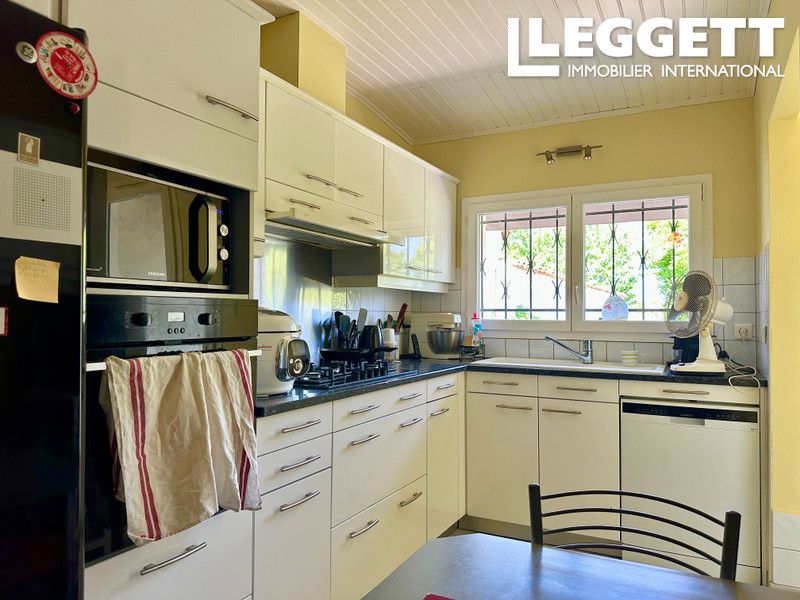 Property photo 3 of 10