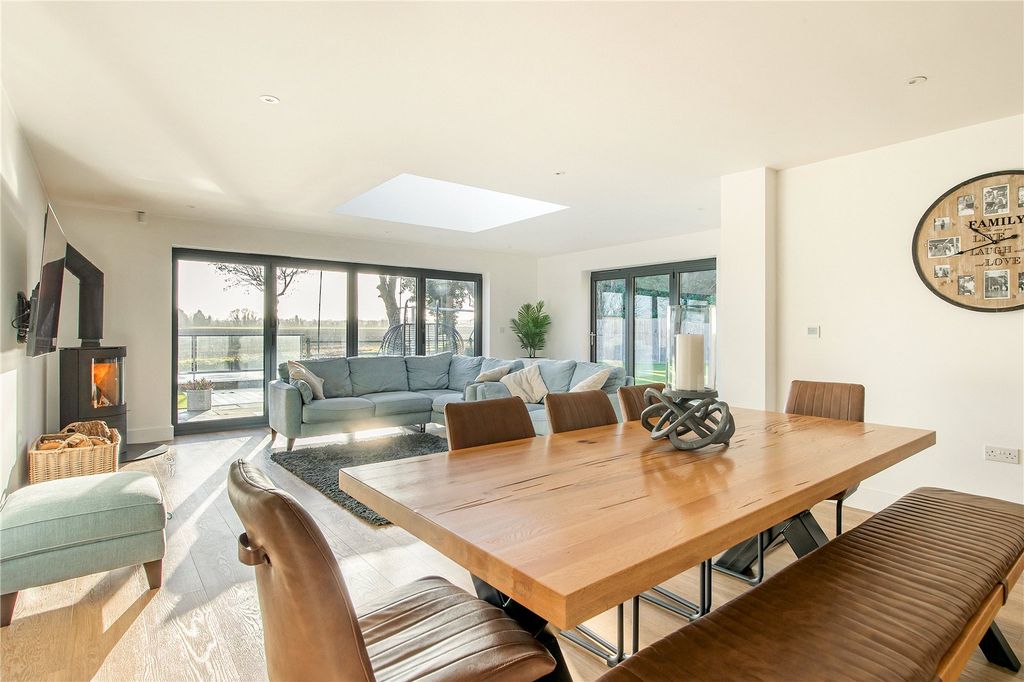 Property photo 3 of 21 Family Room