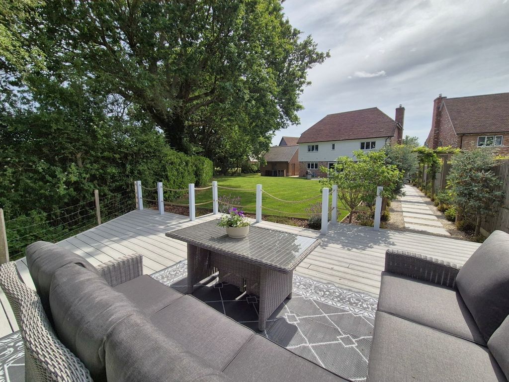 Property photo 1 of 31