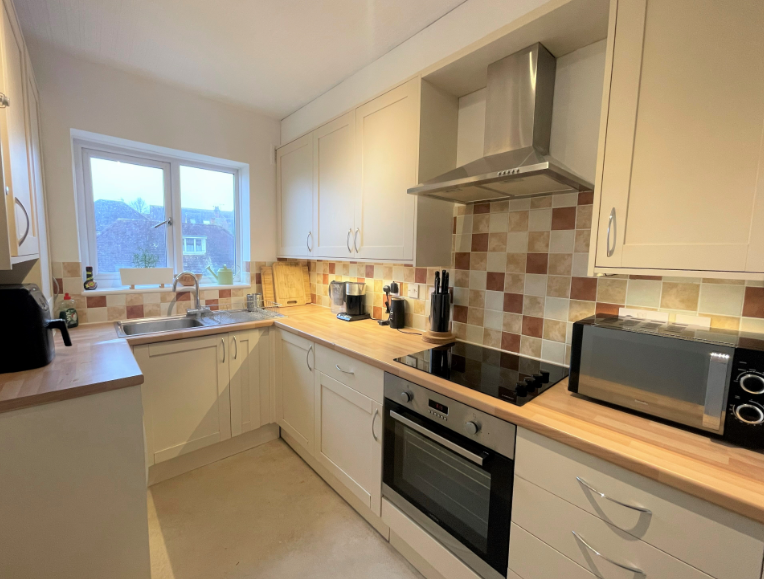 Property photo 1 of 5 Kitchen