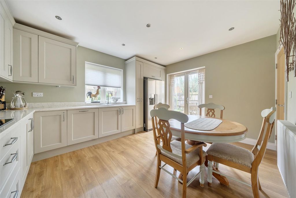 Property photo 3 of 20