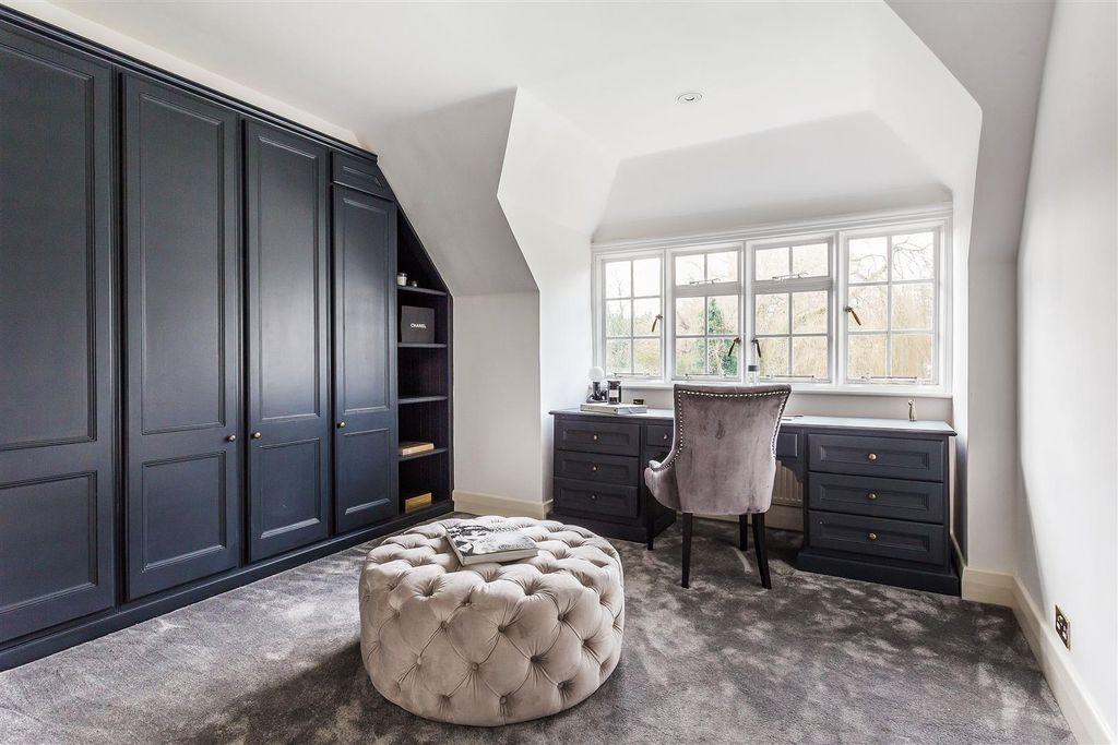 Additional image 17 of 5 bed detached house for saleAndwell Lane, Andwell, Hook, Hampshire RG27