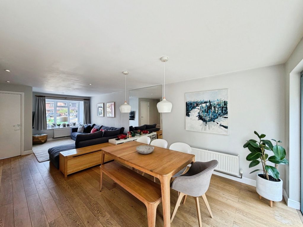 Property photo 3 of 13 5417587