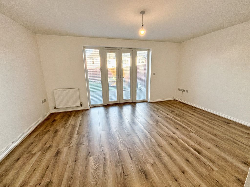 Property photo 2 of 17 Photo 9