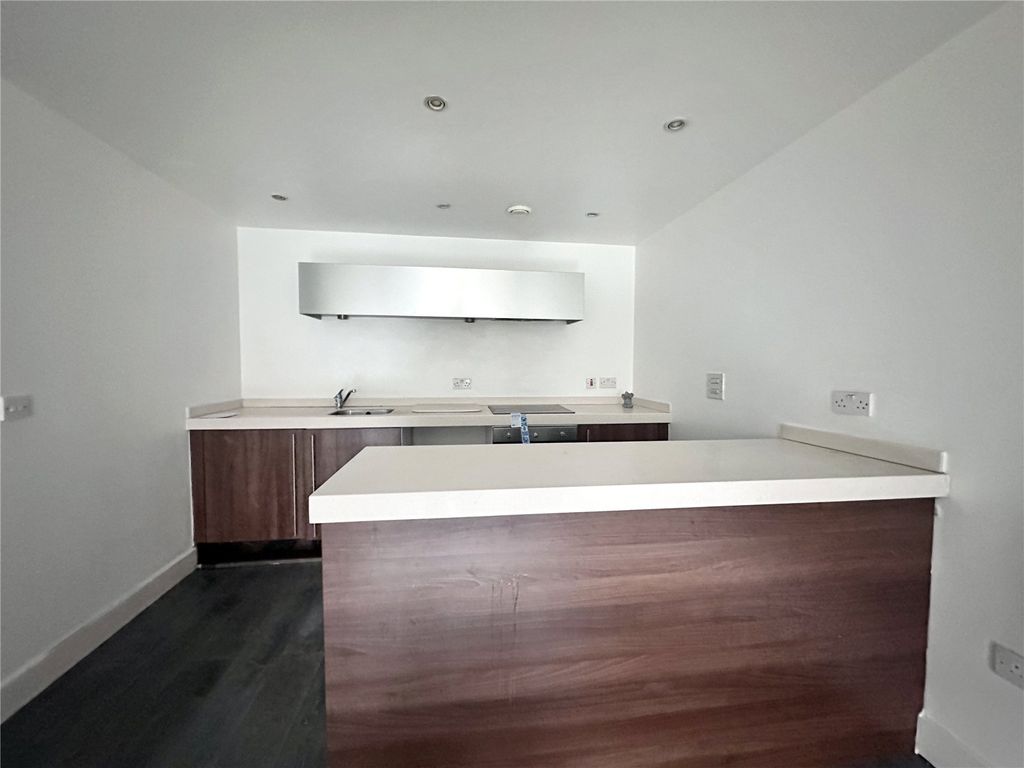 Property photo 3 of 9 Picture No. 04