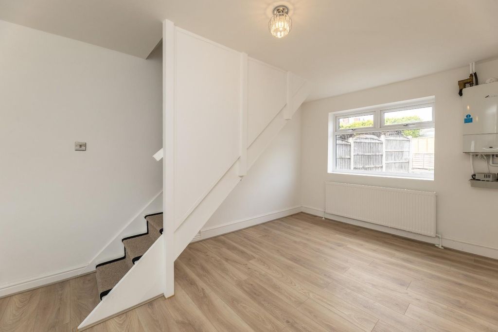 Property photo 3 of 22 3V9A8611.Jpg