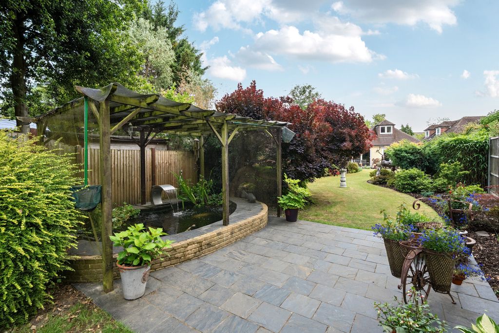 Property photo 2 of 15 1304515-14-684321...