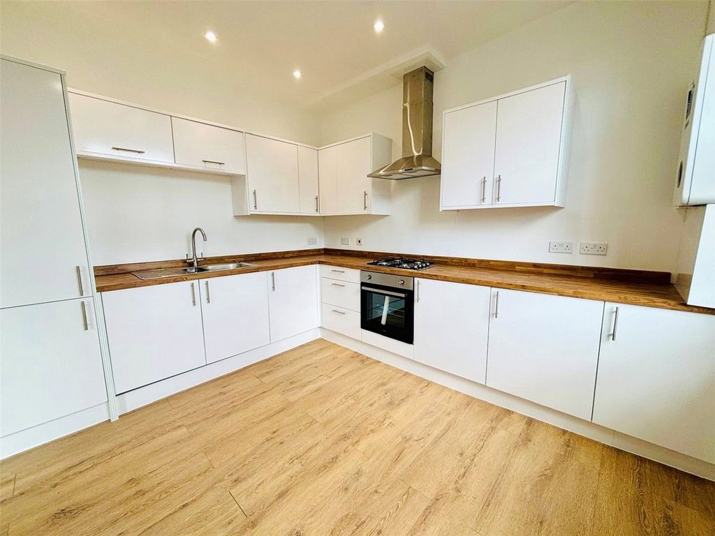 Property photo 3 of 10 Picture No. 08